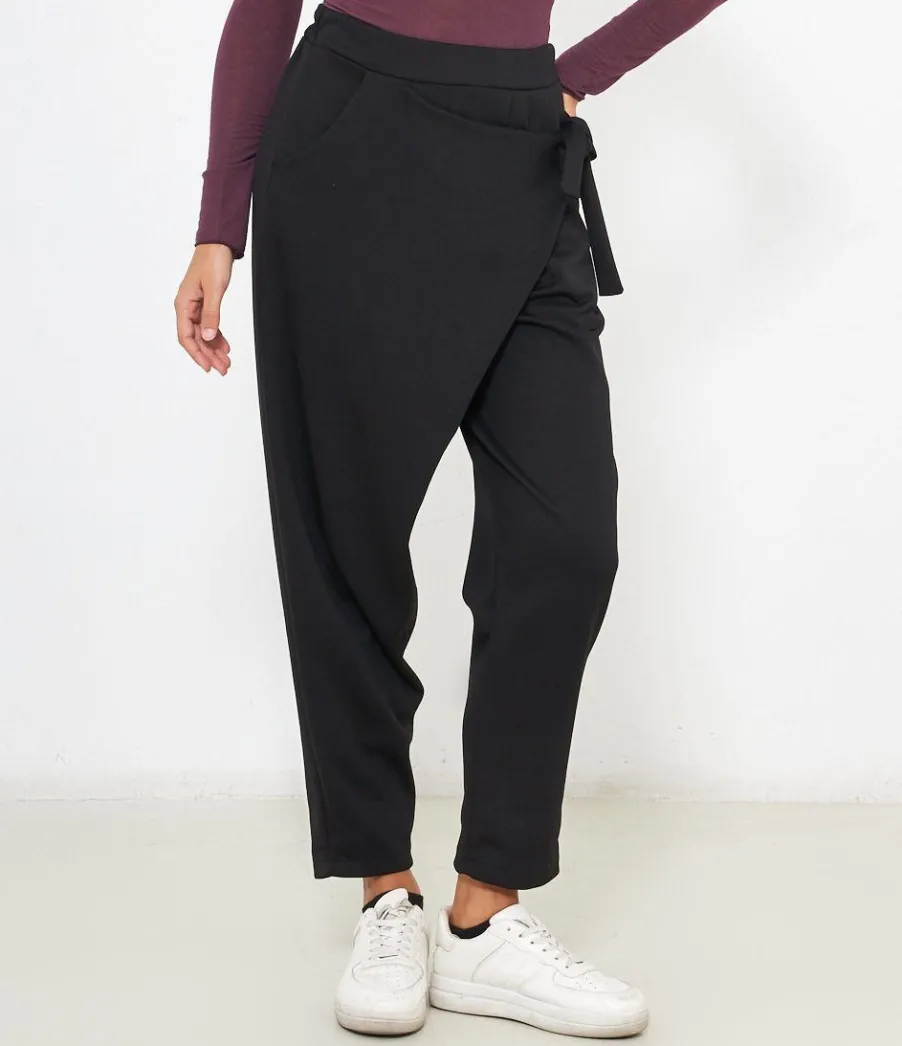 Zuiki Pantaloni con patta Hot
