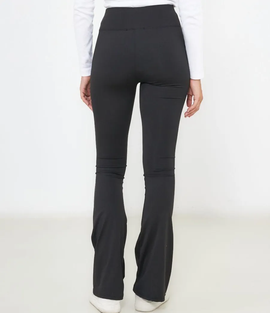 Zuiki Pantaloni flare Nero