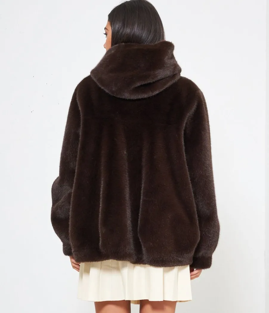 Zuiki Pelliccia over Outlet