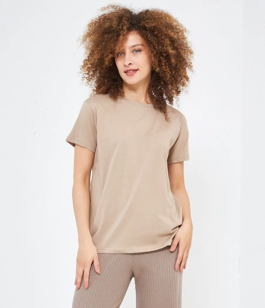 Zuiki T-shirt over Hot