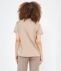 Zuiki T-shirt over Hot